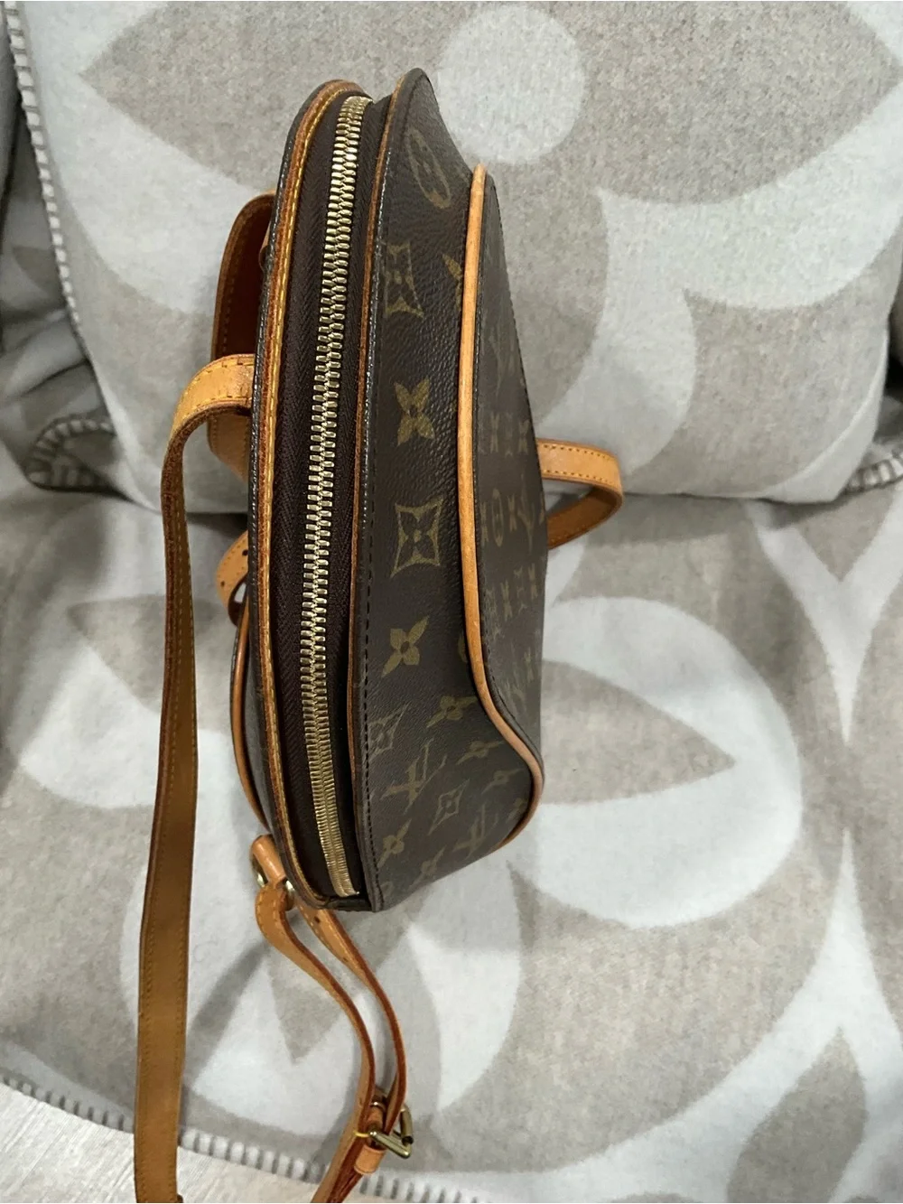 LOUIS VUITTON Monogram Ellipse Sac A Dos Shoulder Bag backpack